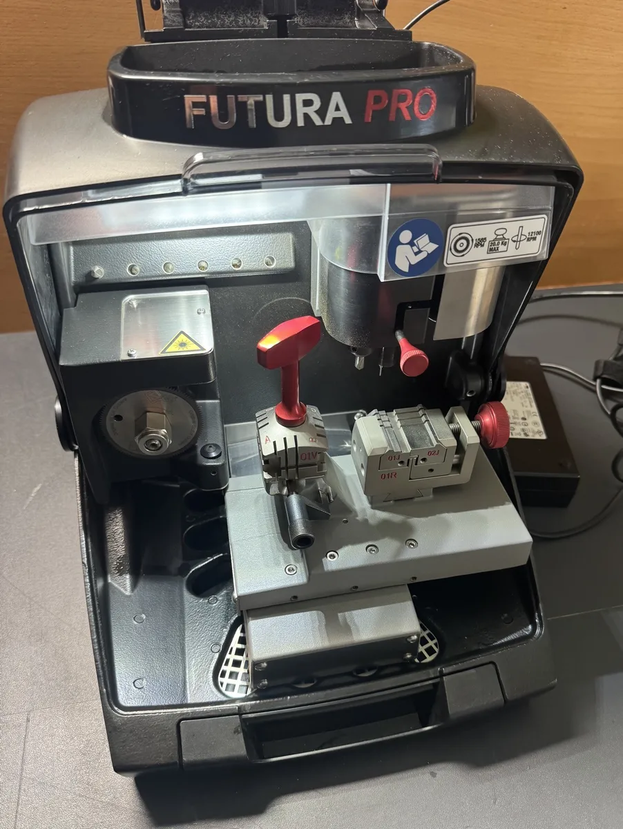 SILCA Futura Pro Engraving – Schlüsselfräsmaschine + Rohlinge – Bild 2